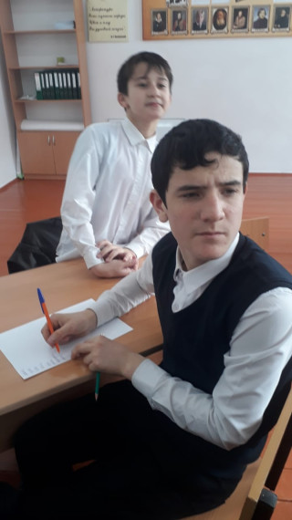 Интеллектуальные игры по русскому языку и литературе.